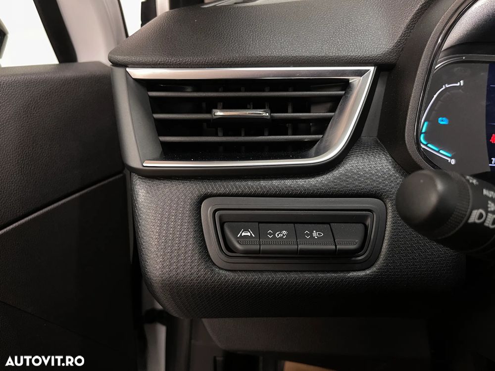 Renault Clio V E-Tech 145 Evolution - 24