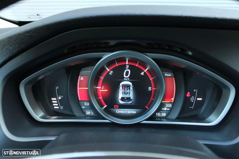 Volvo V40 1.6 D2 Momentum Eco - 31