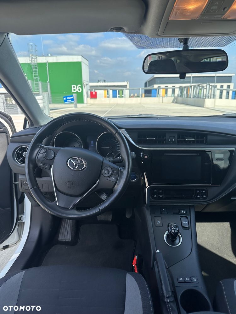 Toyota Auris - 9