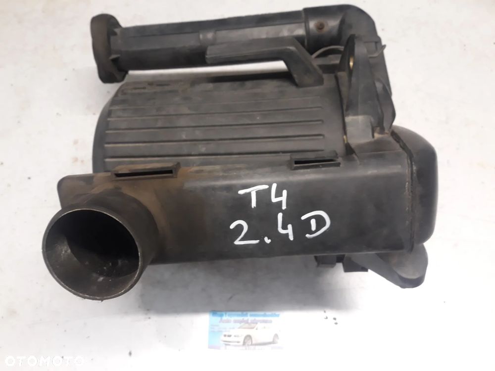 OBUDOWA FILTRA POWIETRZA VOLKSWAGEN TRANSPORTER T4 2,4D  044129620A - 1