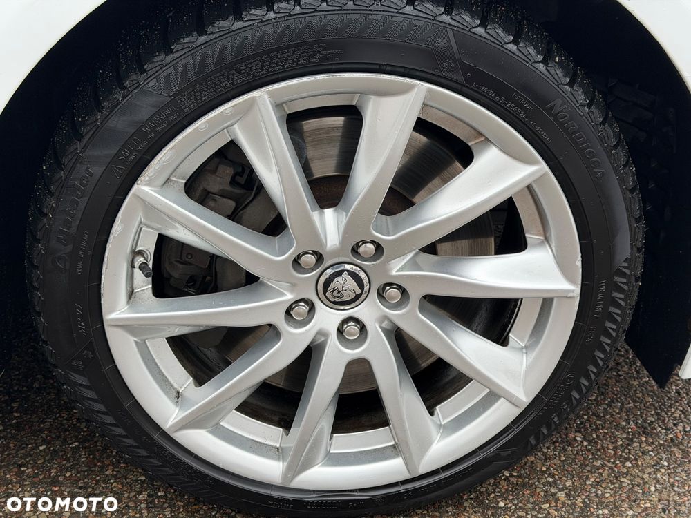 Jaguar XF 5.0 V8 Luxury - 17