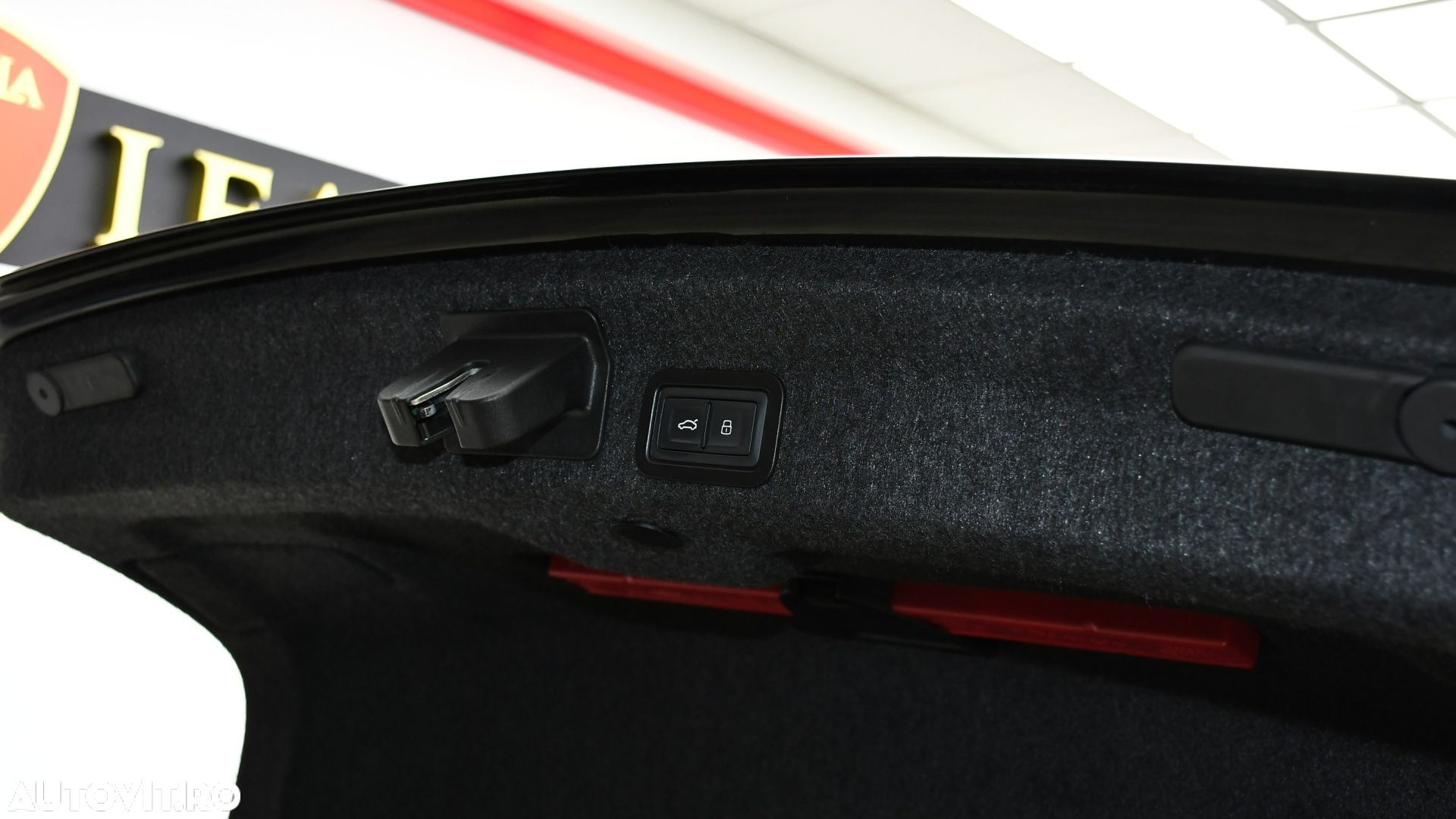 Audi A6 50 TFSI e quattro S tronic design - 29