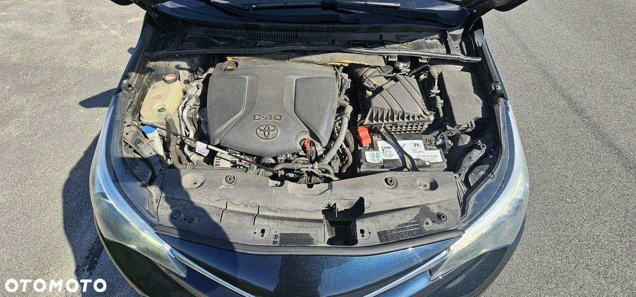 Toyota Avensis - 36