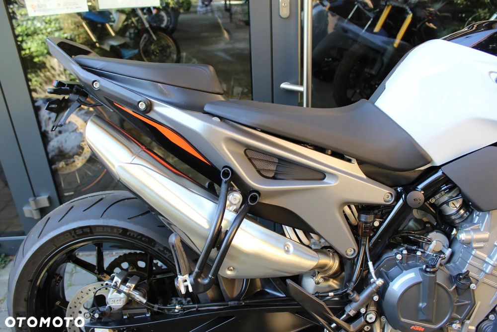 KTM Duke 790 - 10