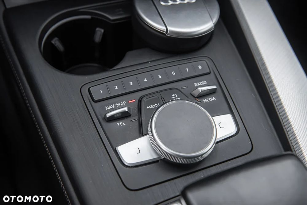 Audi A4 Limousine 2.0 TDI Design S tronic - 29