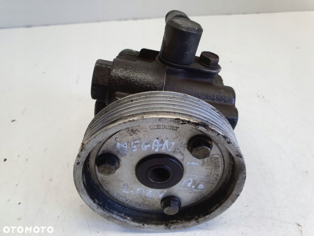 Renault Megane I 2.0 8V POMPA WSPOMAGANIA 7700846226 - 1