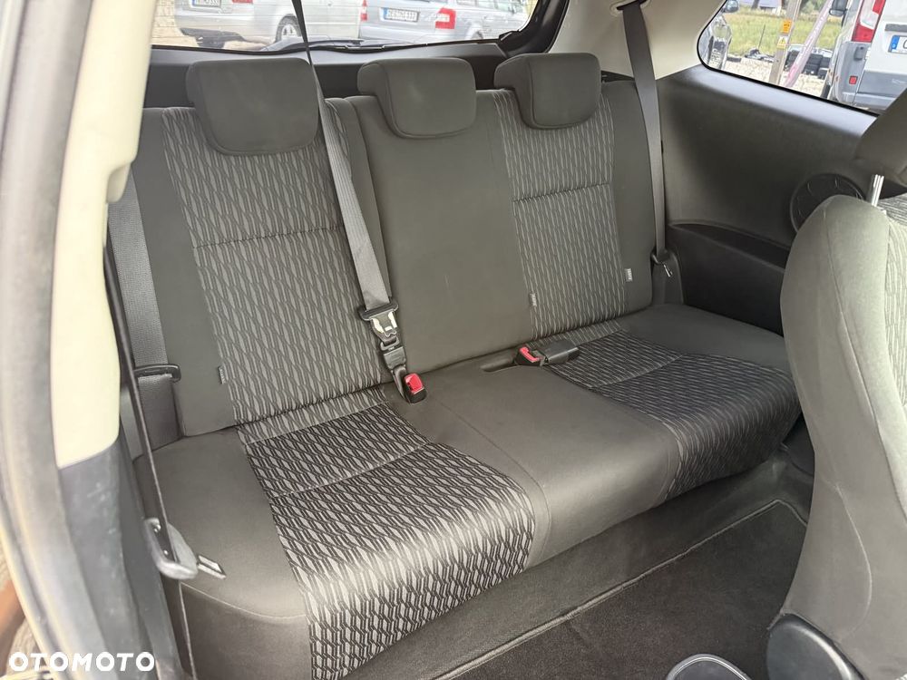 Toyota Yaris 1.33 VVT-i Cool - 21