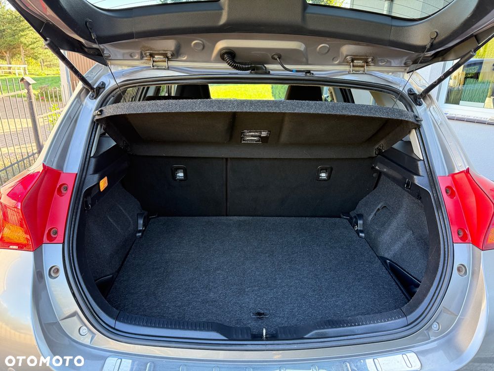 Toyota Auris 2.0 D-4D Prestige - 12