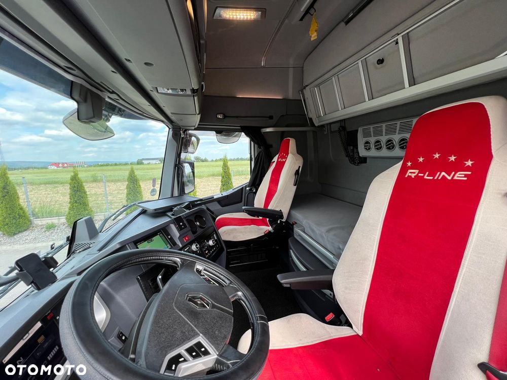 Renault T520/ HIGH CAB/ MODEL 2021/ ZABUDOWY/ KLIMA POSTOJOWA/ TOP STAN - 30