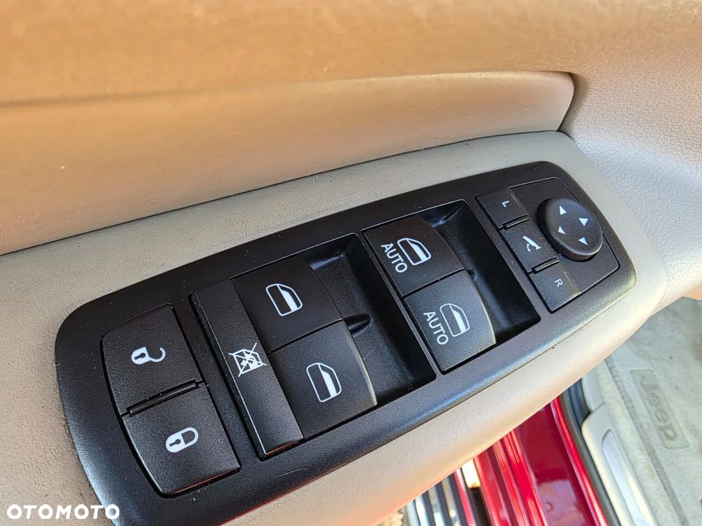 Jeep Grand Cherokee 3.6 V6 Overland - 28