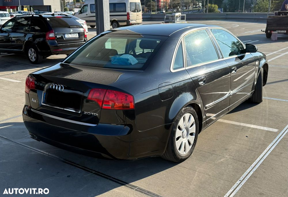 Audi A4 Limuzina 2.0 TDI DPF - 6