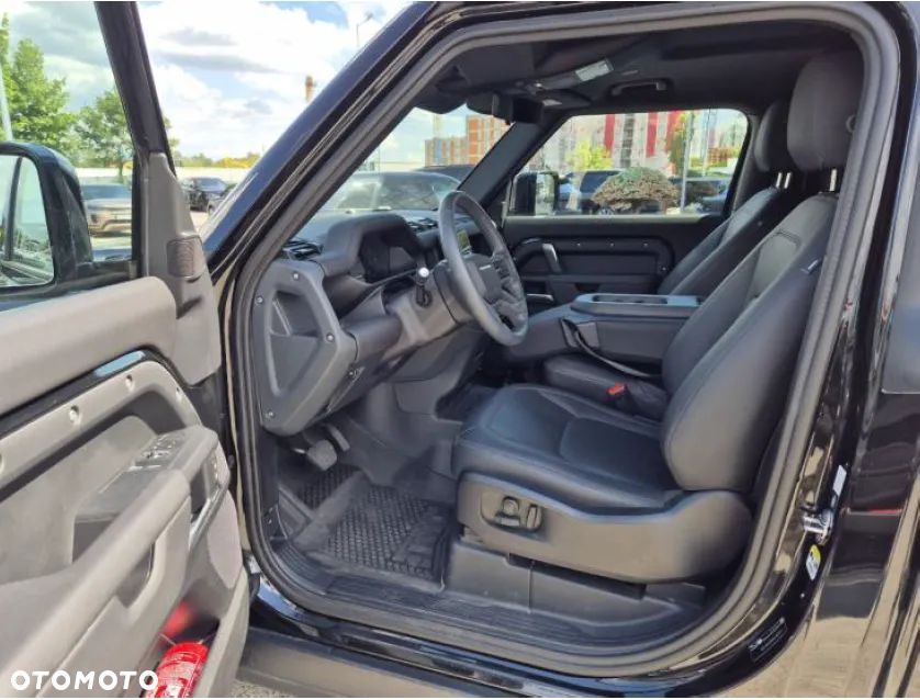 Land Rover Defender 3.0 D250 mHEV X-Dynamic SE - 5