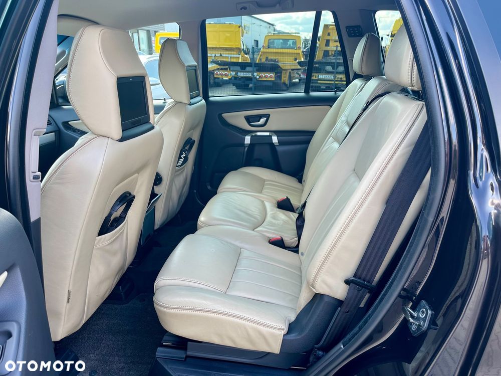 Volvo XC 90 - 15