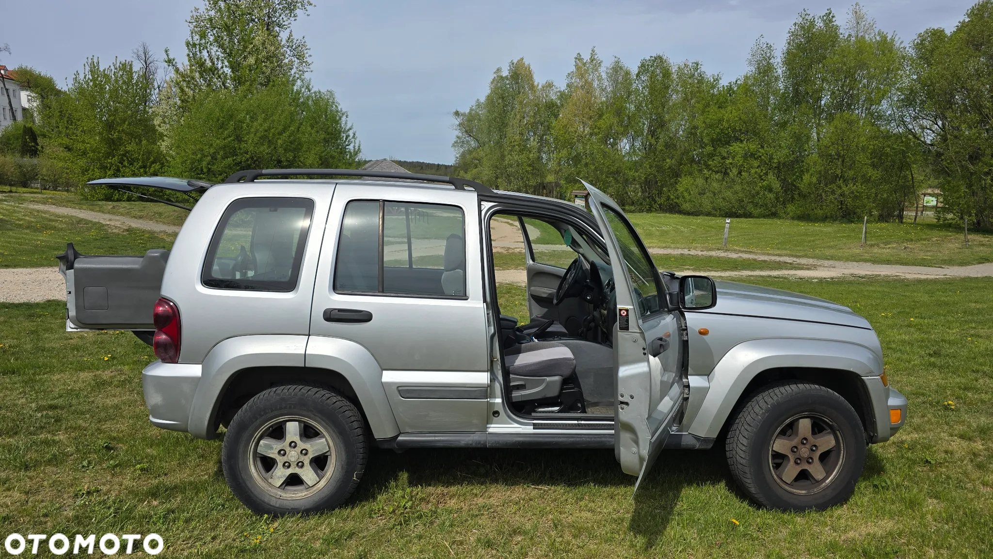 Jeep Cherokee 2.8 CRD Sport - 16