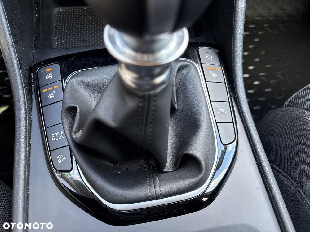 Hyundai Tucson 1.6 T-GDi Smart 2WD - 21