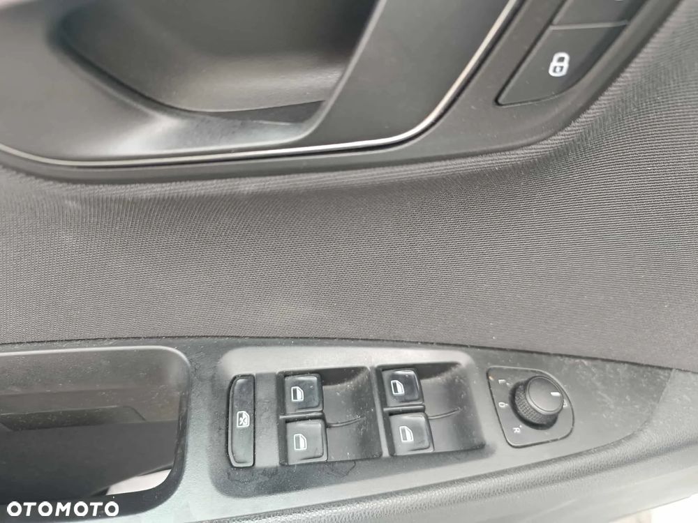 Seat Leon ST 2.0 TDI DPF Style - 11