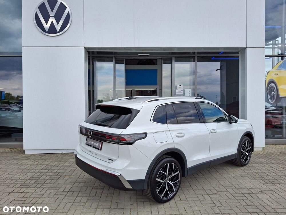 Volkswagen Tiguan - 10