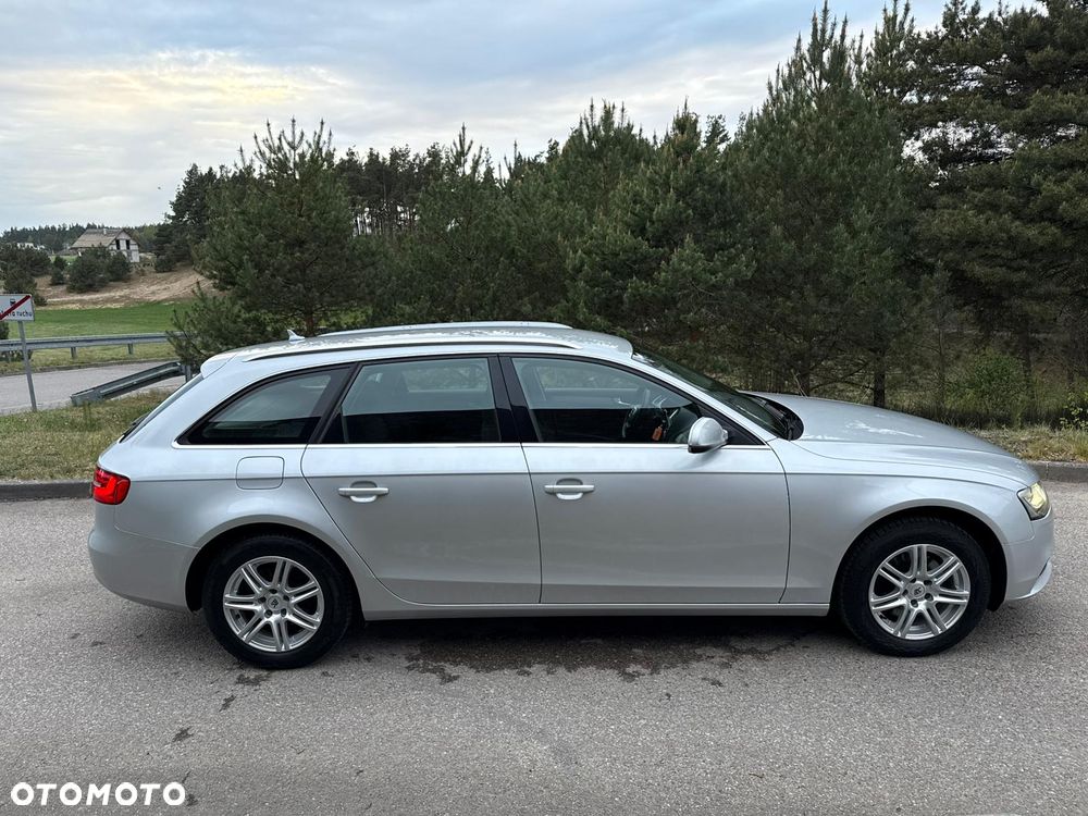 Audi A4 Avant 2.0 TDI DPF Ambiente - 9