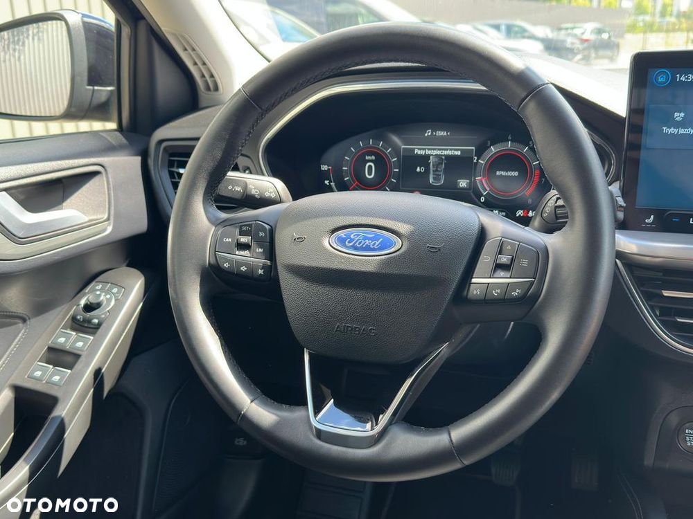 Ford Focus 1.0 EcoBoost Titanium X - 14