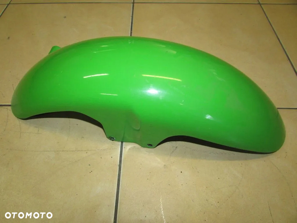 YAMAHA FZS 600 FAZER 98-02 błotnik przód zielony przód