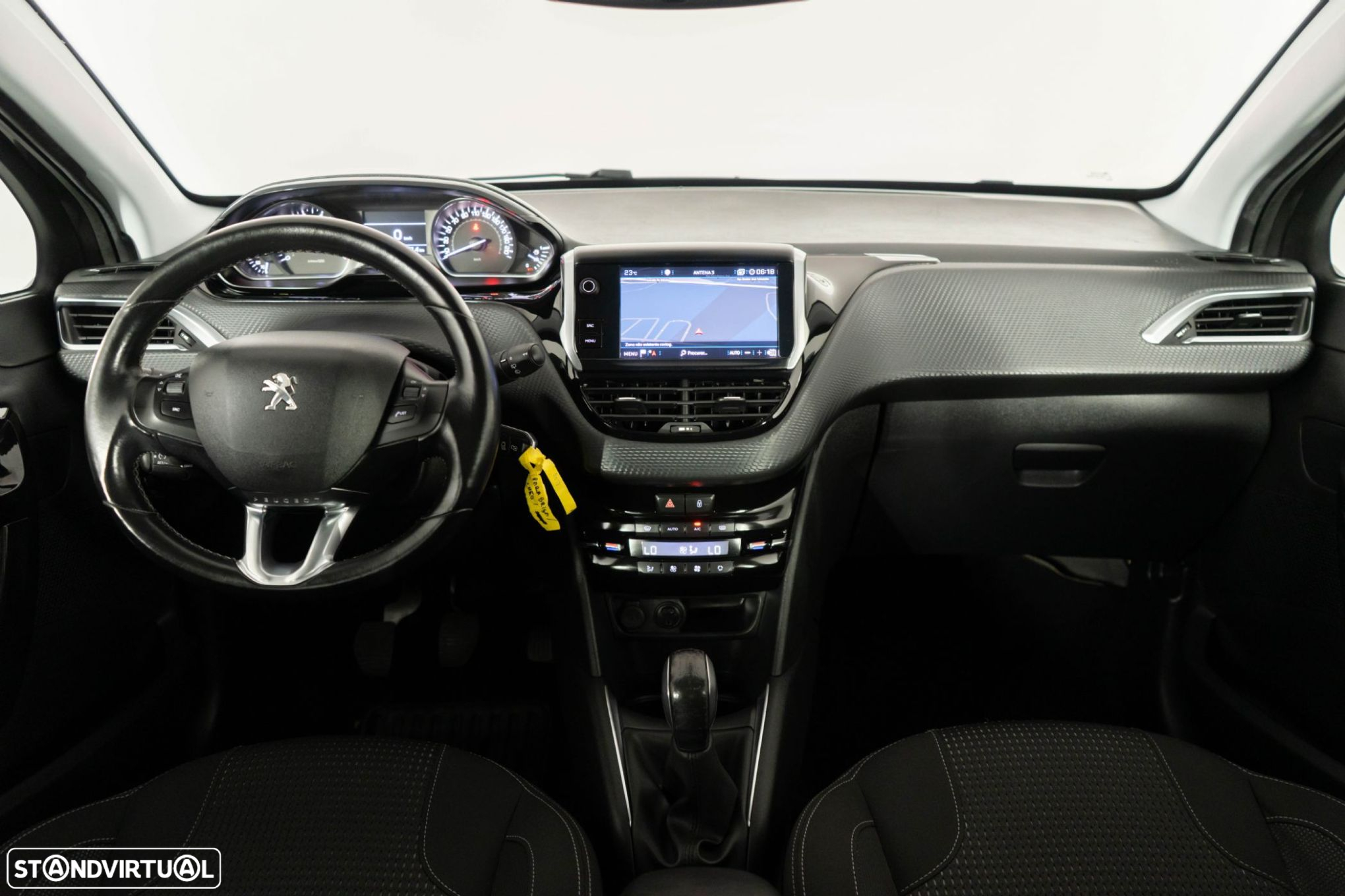 Peugeot 208 1.2 PureTech Active - 25