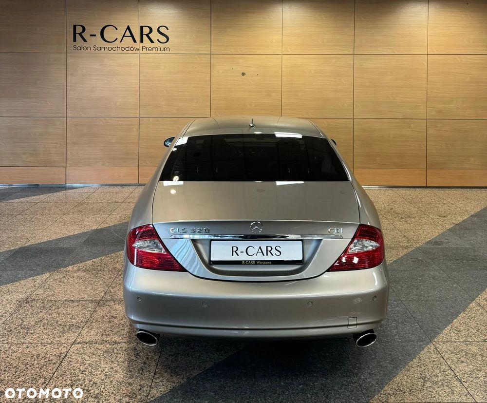 Mercedes-Benz CLS - 4