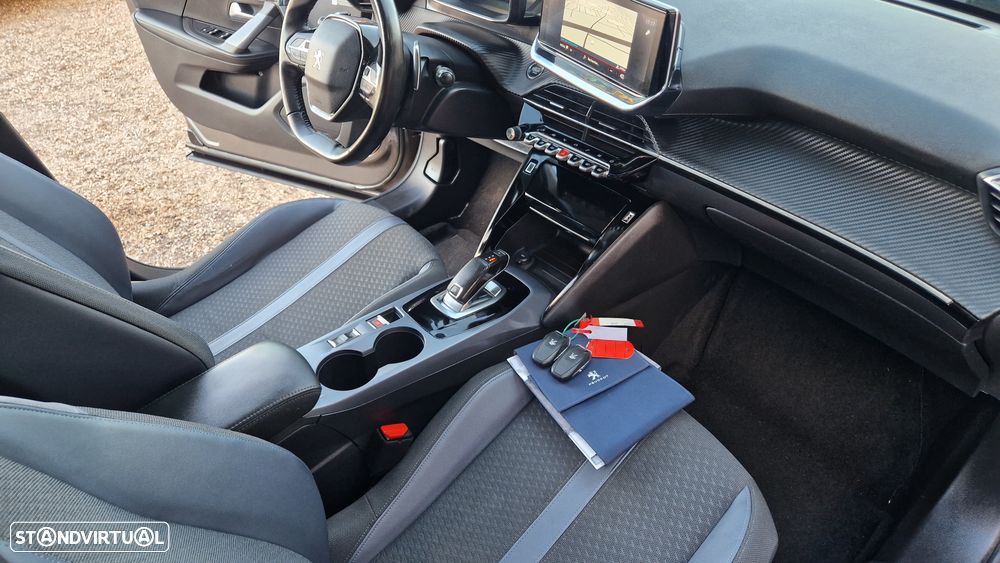 Peugeot 2008 1.5 BlueHDi Allure Pack EAT8 - 23