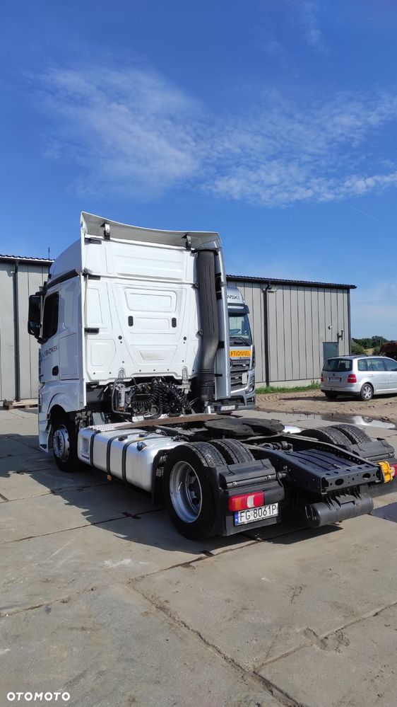 Mercedes-Benz Actros 1845 MEGA Lowdeck - 3