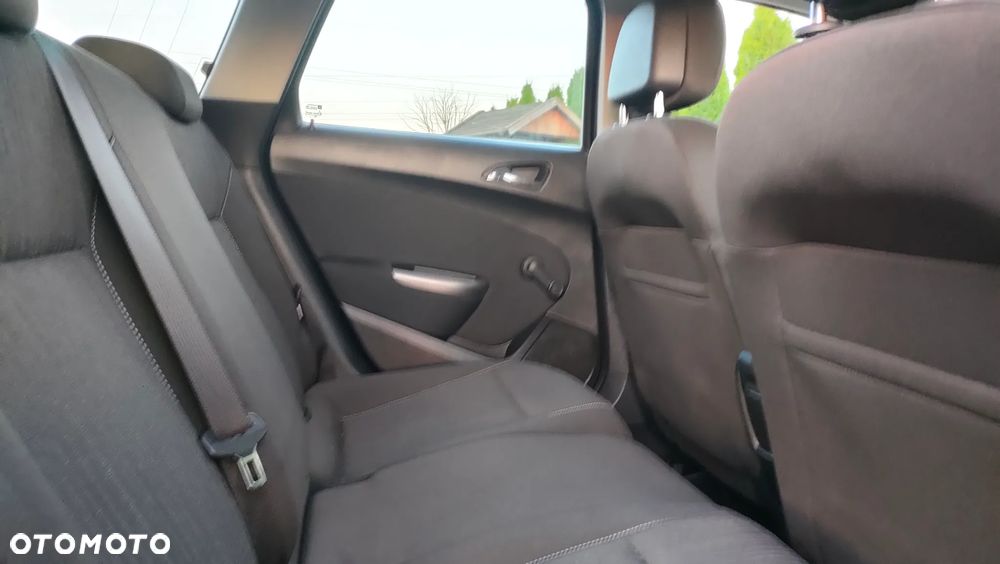 Opel Astra 1.7 CDTI DPF Color Edition - 14