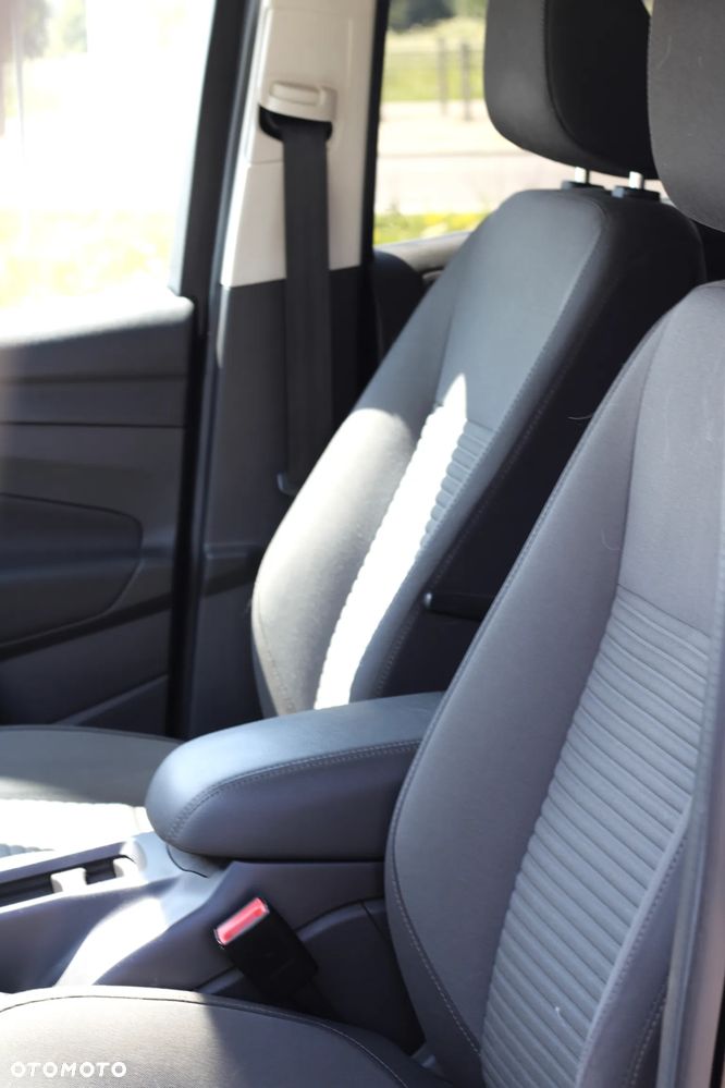 Ford C-MAX 1.5 TDCi Titanium - 6