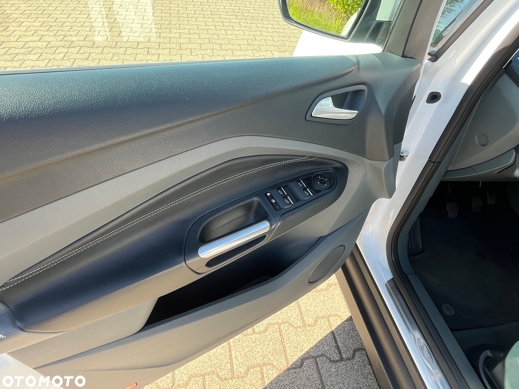 Ford C-MAX 1.6 TDCi Start-Stop-System Titanium - 16