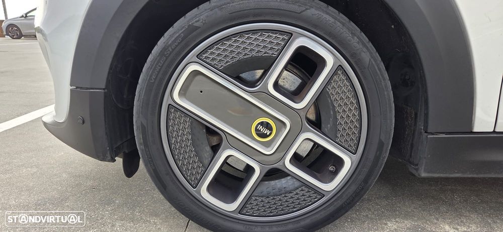 MINI 3 Portas Cooper SE Classic - 12