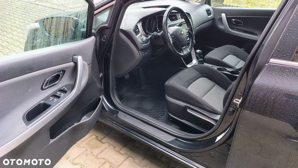 Kia Ceed 1.6 CRDi 128 Dream Team Edition - 8