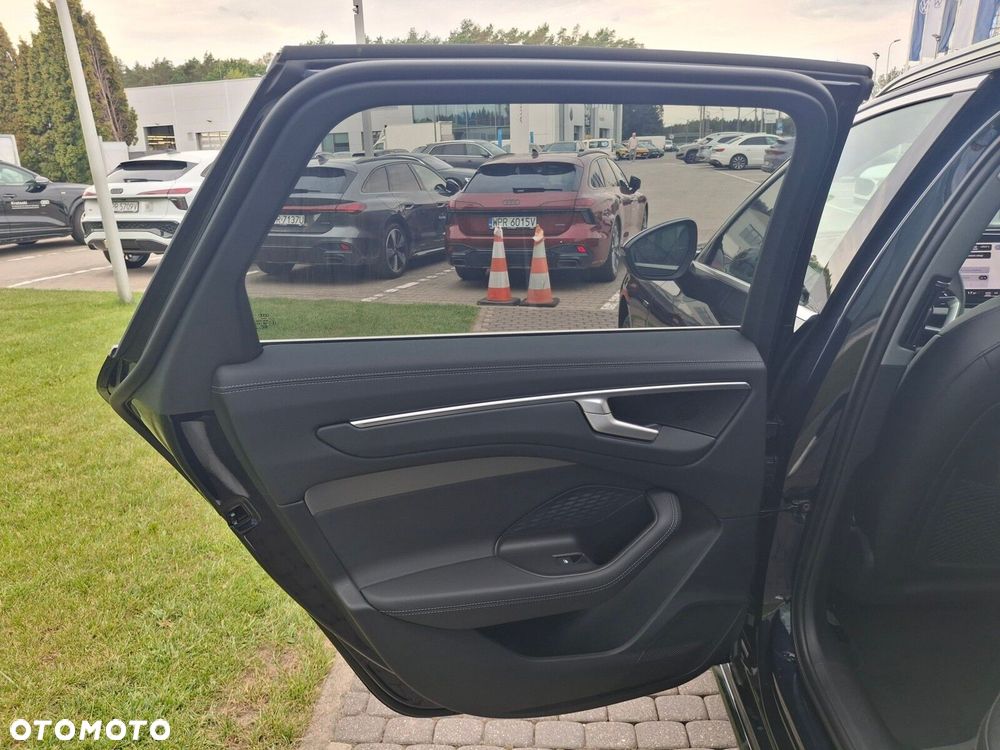 Audi A6 Avant - 25
