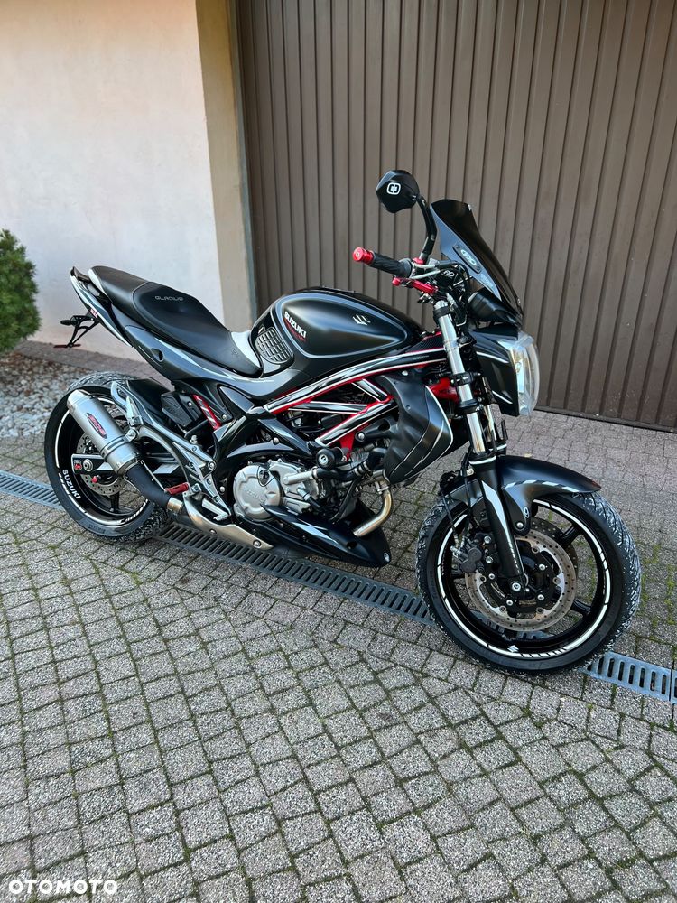 Suzuki Gladius - 11
