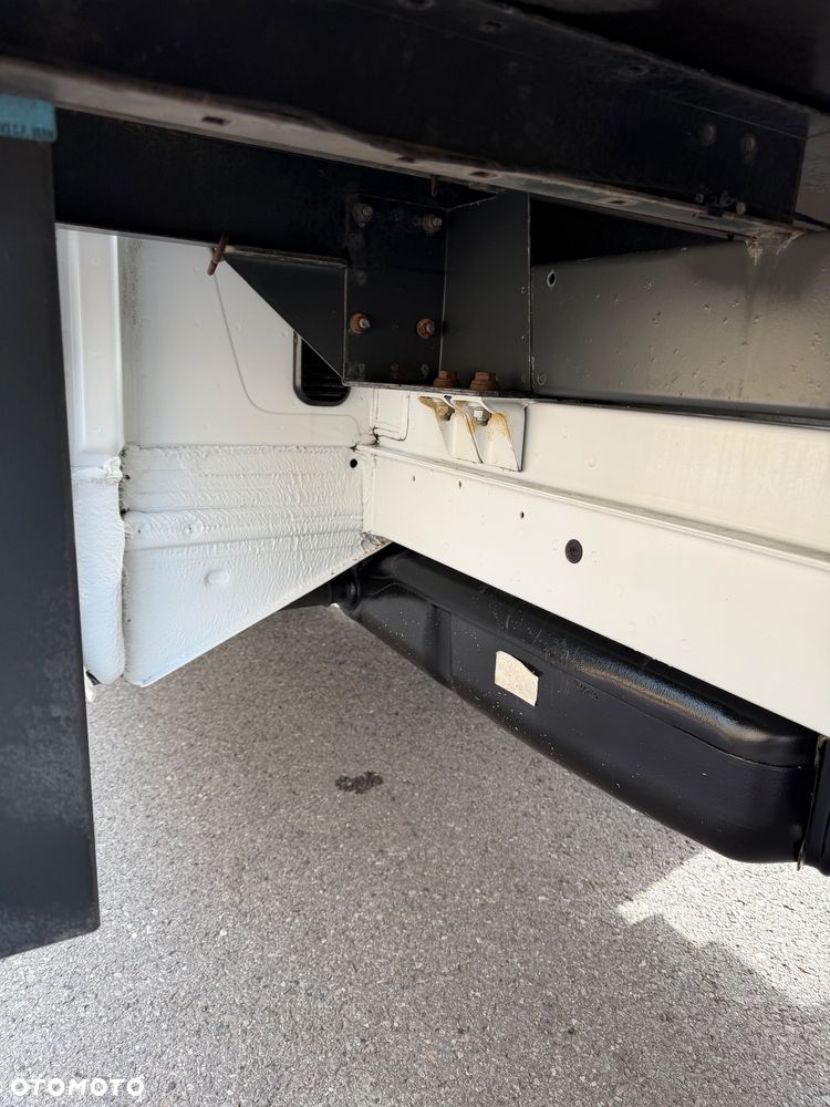 Mercedes-Benz Sprinter - 38
