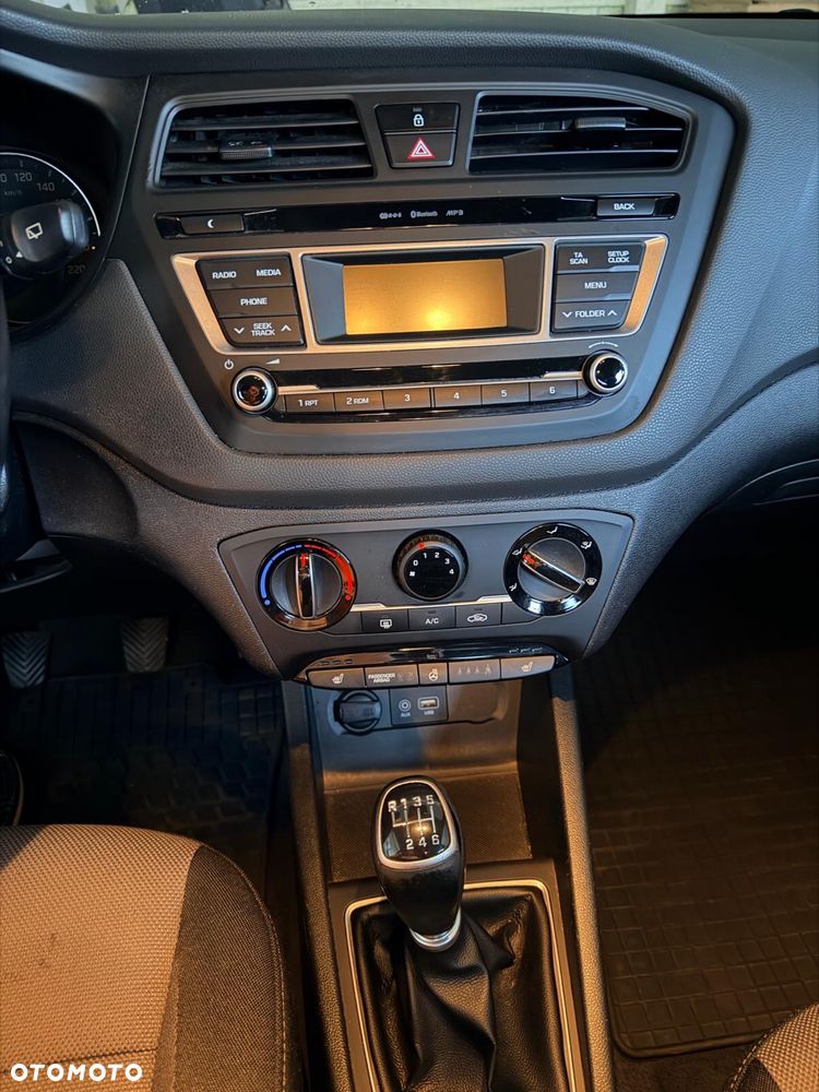 Hyundai i20 - 6