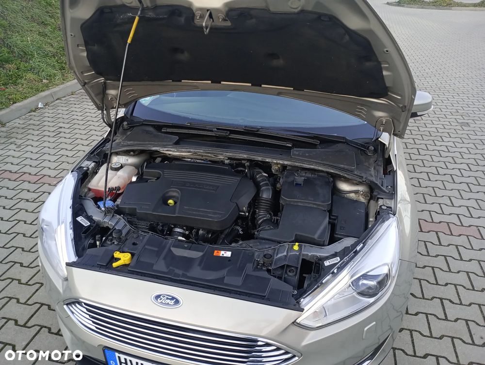 Ford Focus 2.0 TDCi DPF Start-Stopp-System Titanium - 31