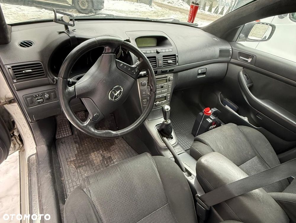Toyota Avensis 2.0 VVT-i Sol - 5