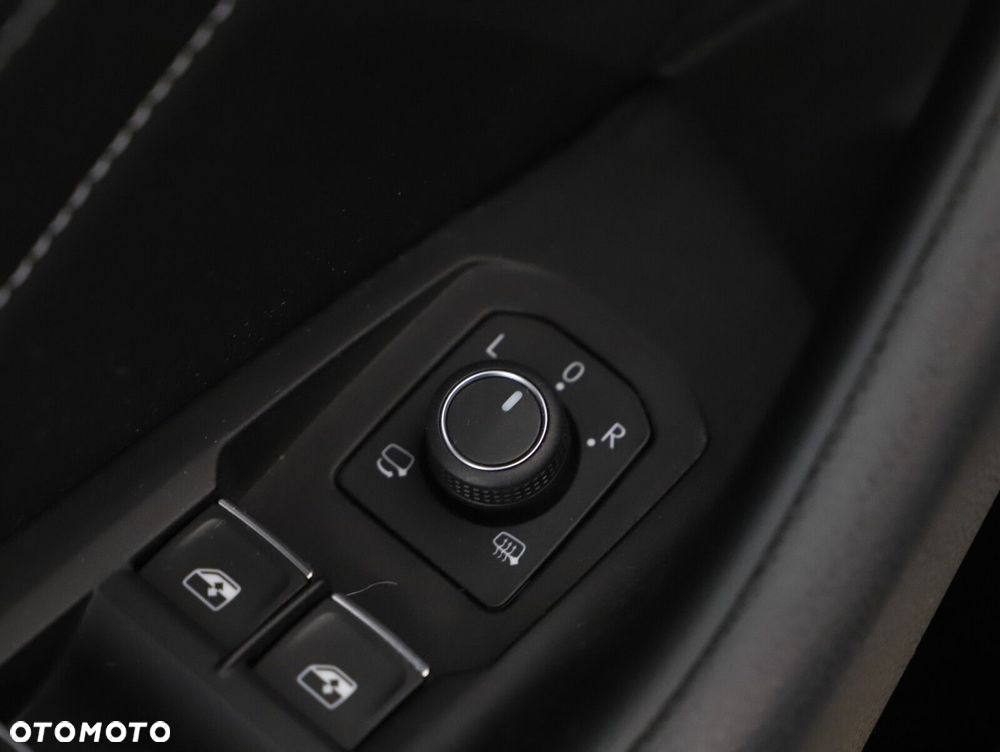 Volkswagen Passat Alltrack 2.0 TSI 4Mot DSG - 24