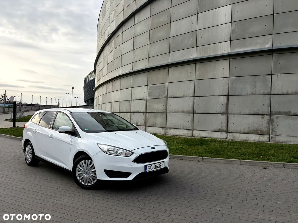 Ford Focus 1.0 EcoBoost 99g Trend - 17