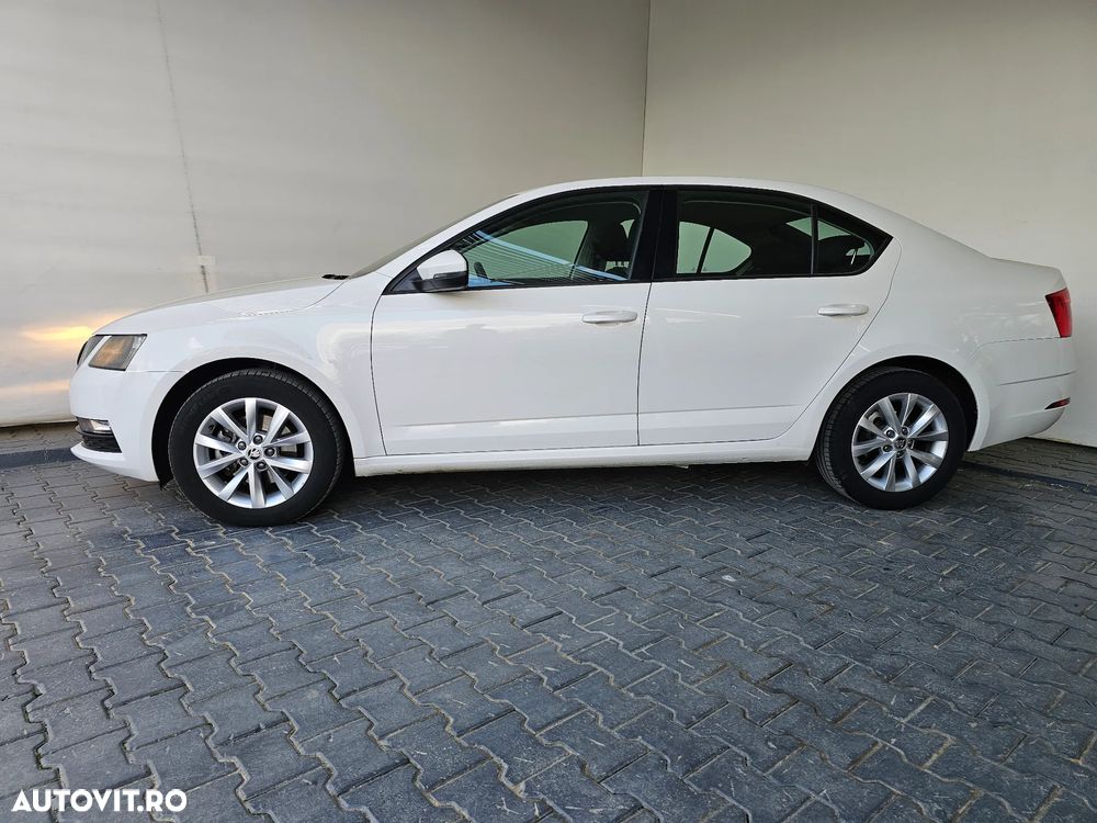 Skoda Octavia - 2