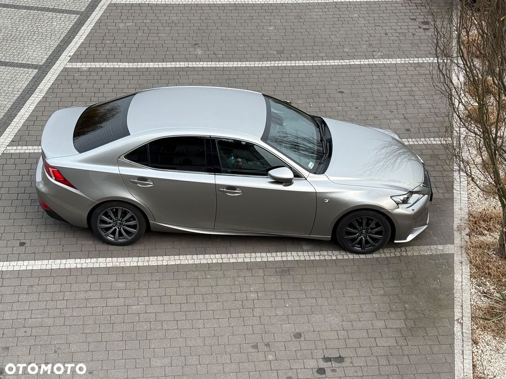Lexus IS 250 F Sport - 4