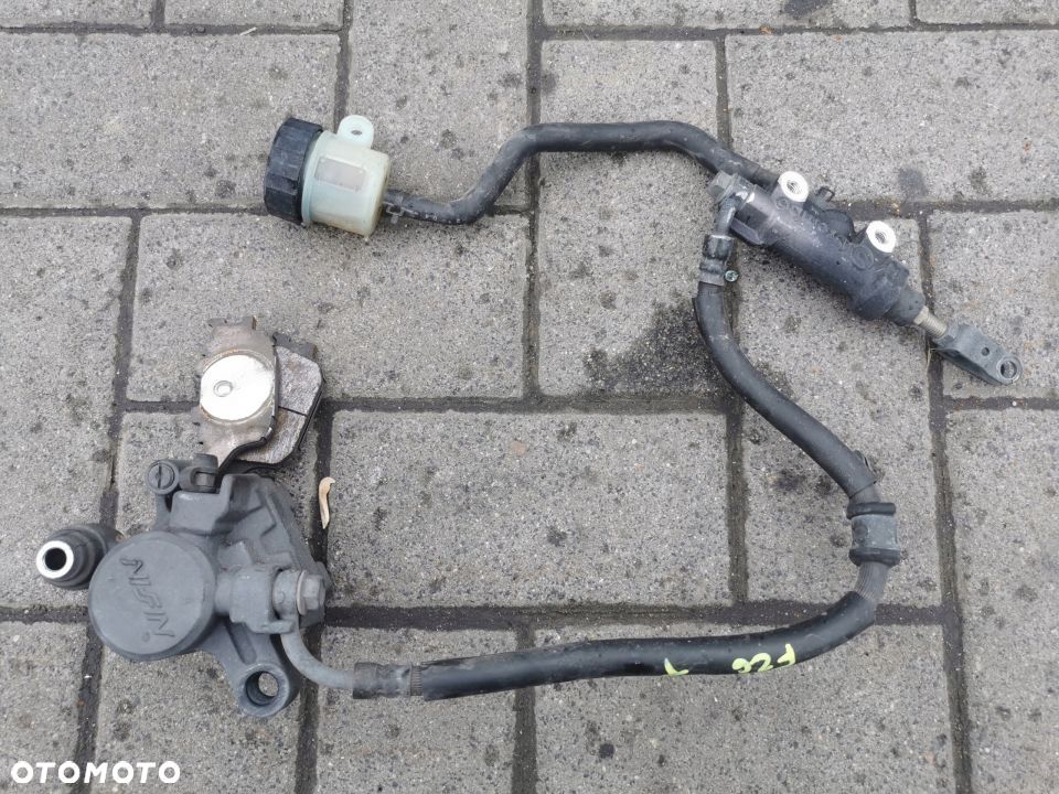 Pompa zacisk tył  YAMAHA FZ6 600cm FAZER - 1