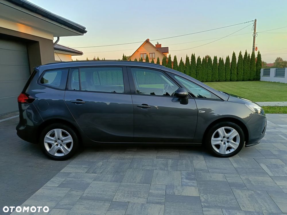 Opel Zafira - 10