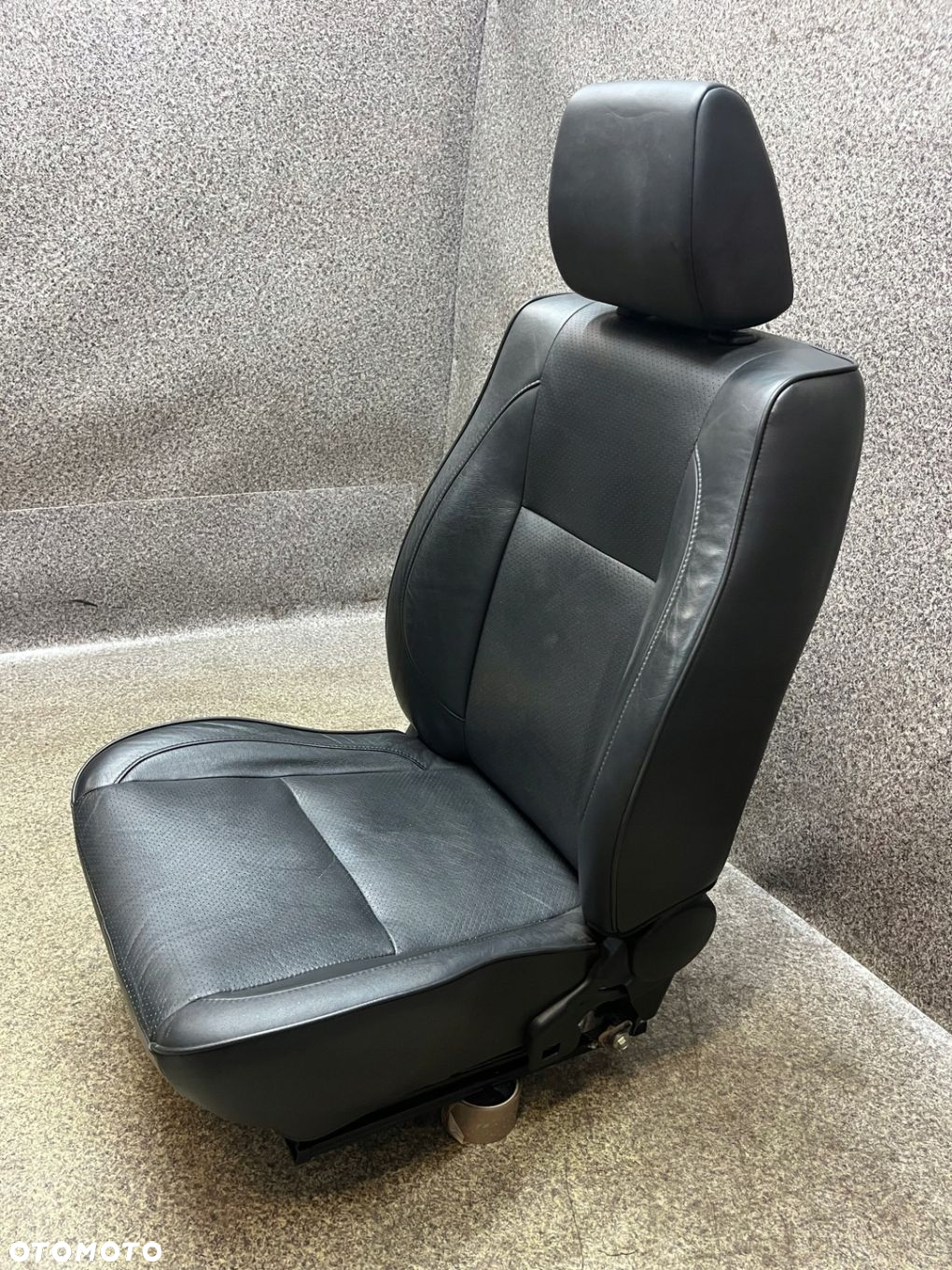 Fotel pasazera prawy przod przedni grzany skora LIFT Grand Vitara 2 II 5D - 5
