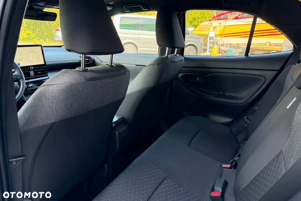 Toyota Yaris Cross Hybrid 1.5 Style - 27