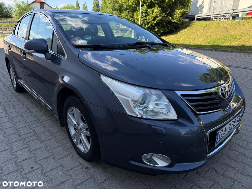 Toyota Avensis - 20