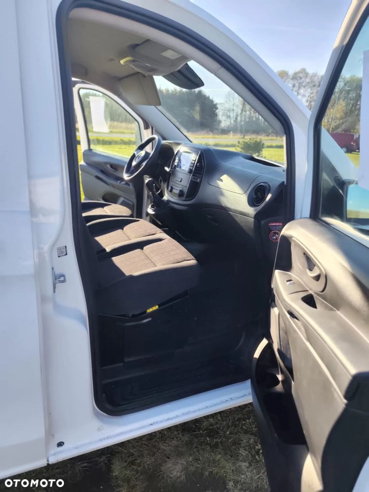 Mercedes-Benz Vito - 10