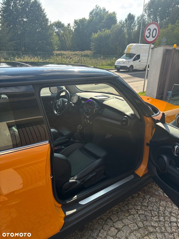 MINI Cooper Standard - 6